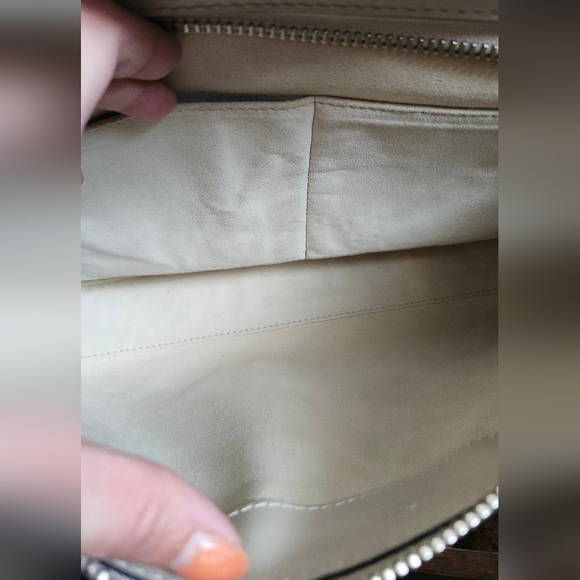 Fendi Cream Leather Dotcom Shoulder Bag Medium - Picture 14 of 16